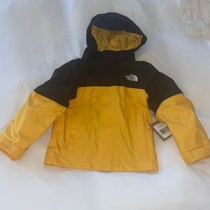 Brand new kids north face with fleece lining that can come off